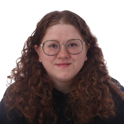 Sarah_Drozda-removebg-preview (1).png